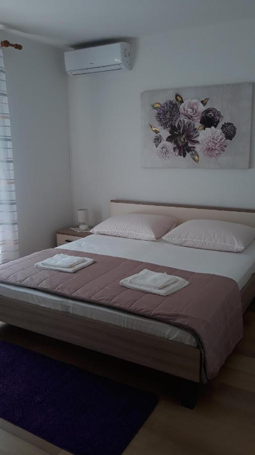 Mini Apartment Petra - Rooms Purple & Green With Kitchen And Garden Dubrovnik Exterior foto